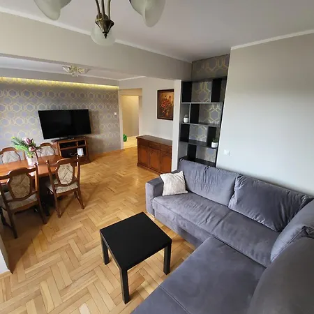 400 Metrow Od Plazy/400 Meters From The Gdańsk