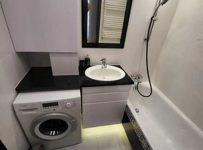 400 Metrow Od Plazy/400 Meters From The Apartment